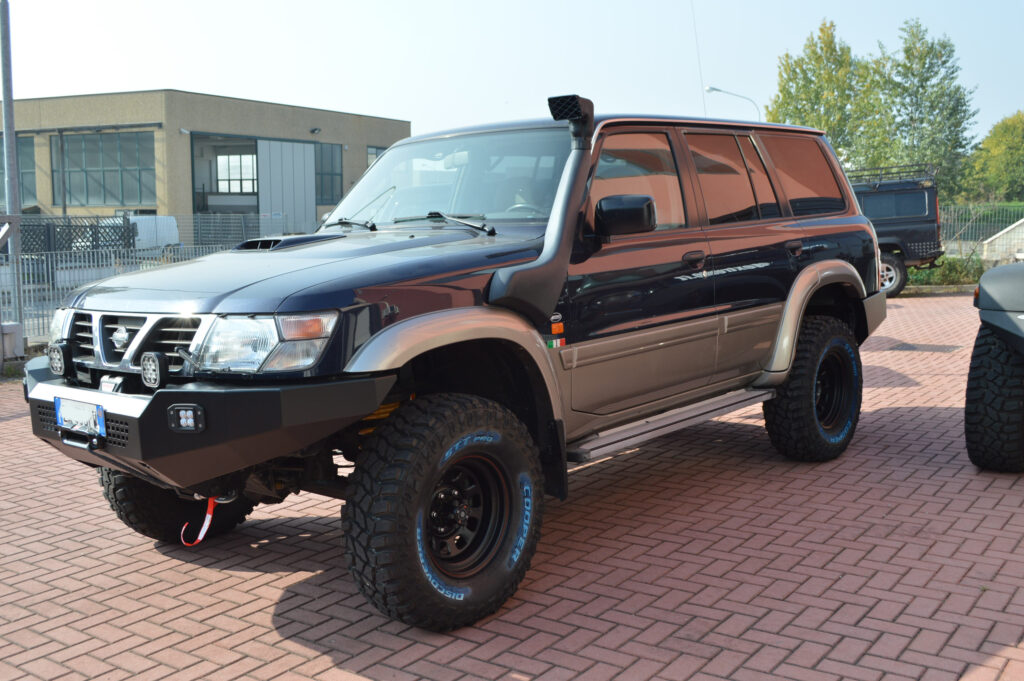 Paraurti anteriore 4extreme Nissan Patrol GR Y61 1