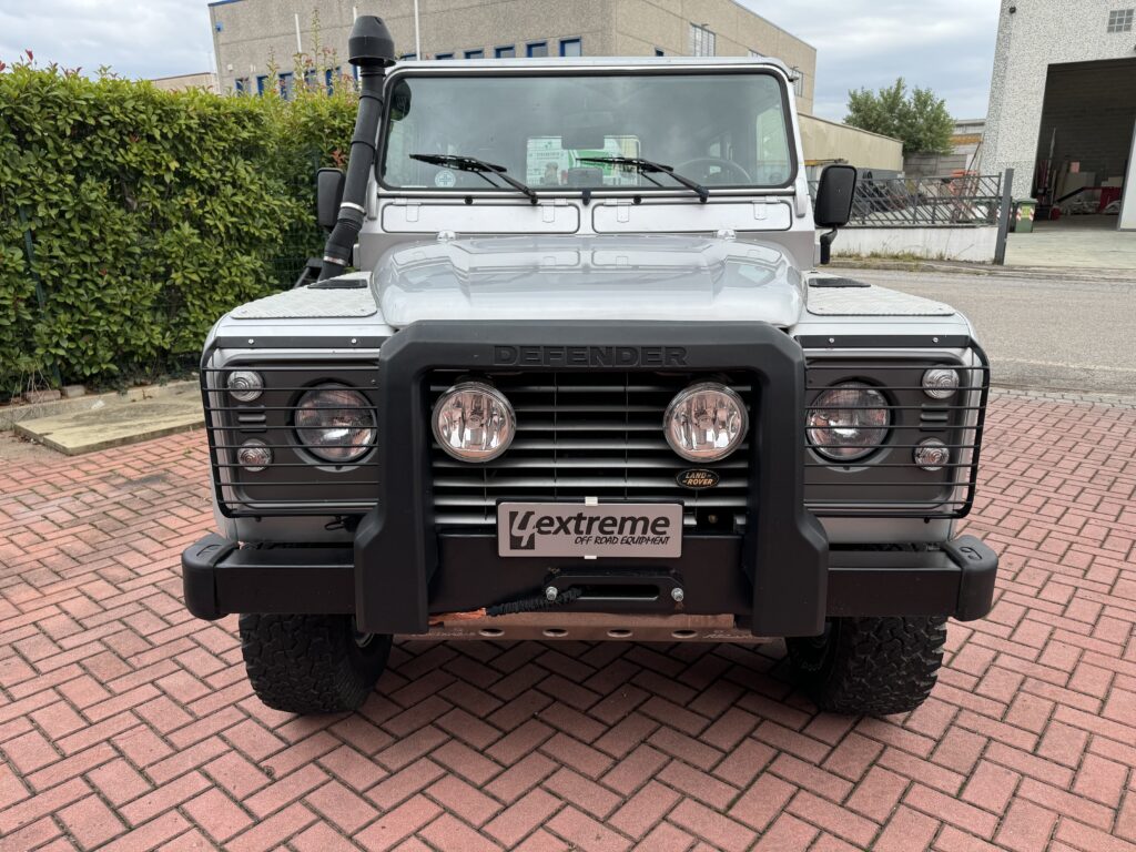 Allestimento trasformazione omologazione Land Rove Defender 5