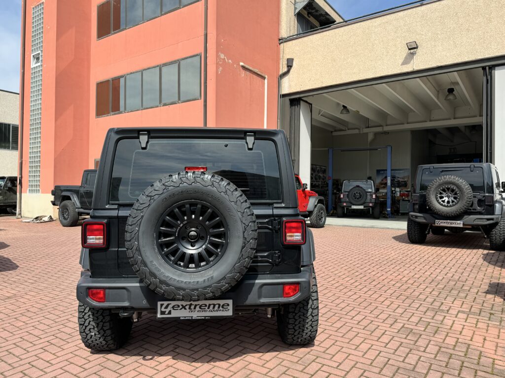 Allestimento-trasformazione-omologazione-Jeep-Wrangler-JL-e-JLU IMG_5190